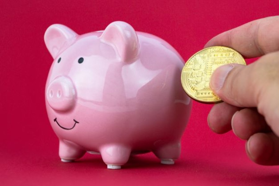 What Banks Should Consider When Accepting Crypto Customers