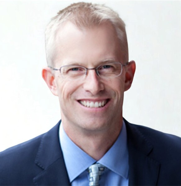 Headshot of Peter Klouda